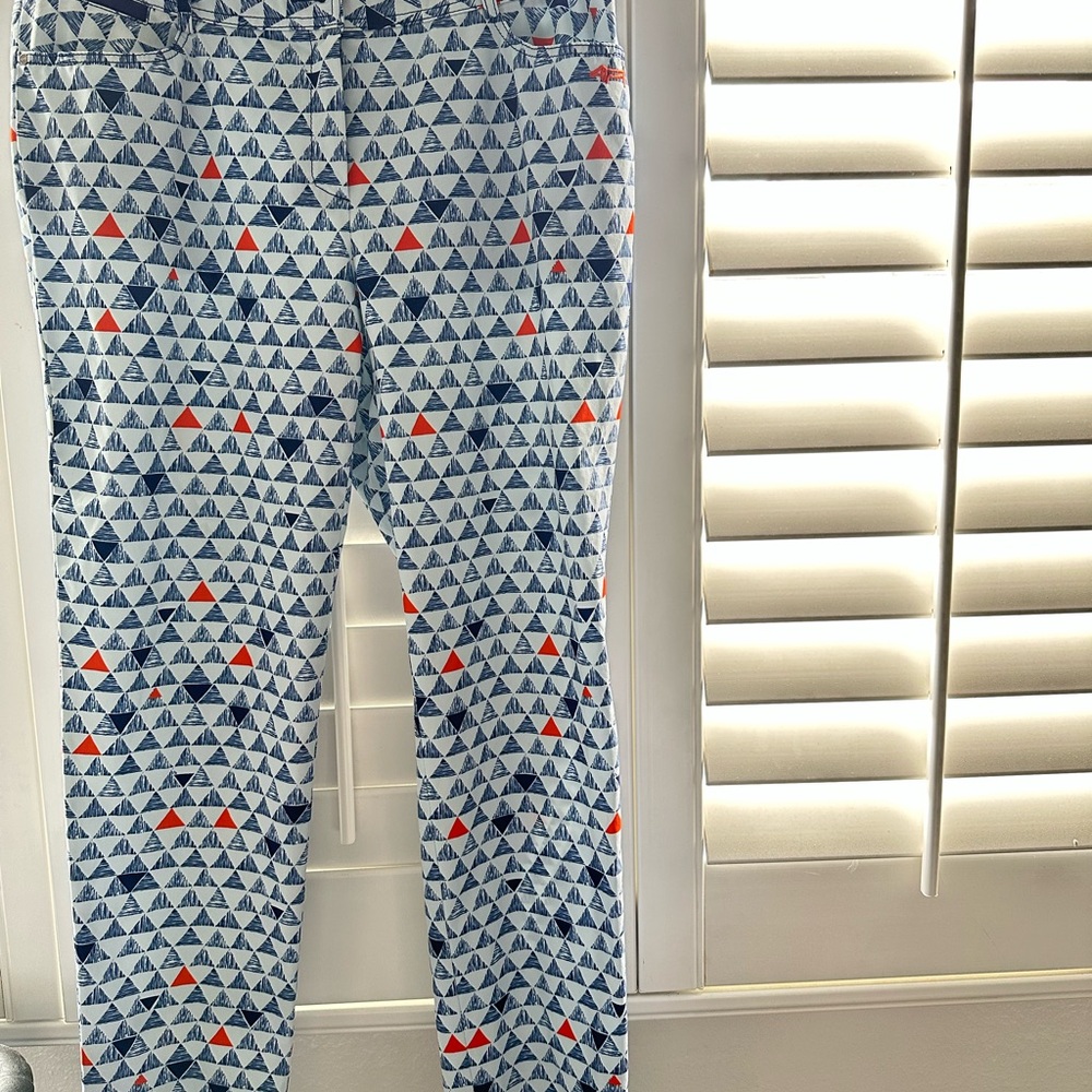 Modern Golf Triangle Print Straight Leg Pants
